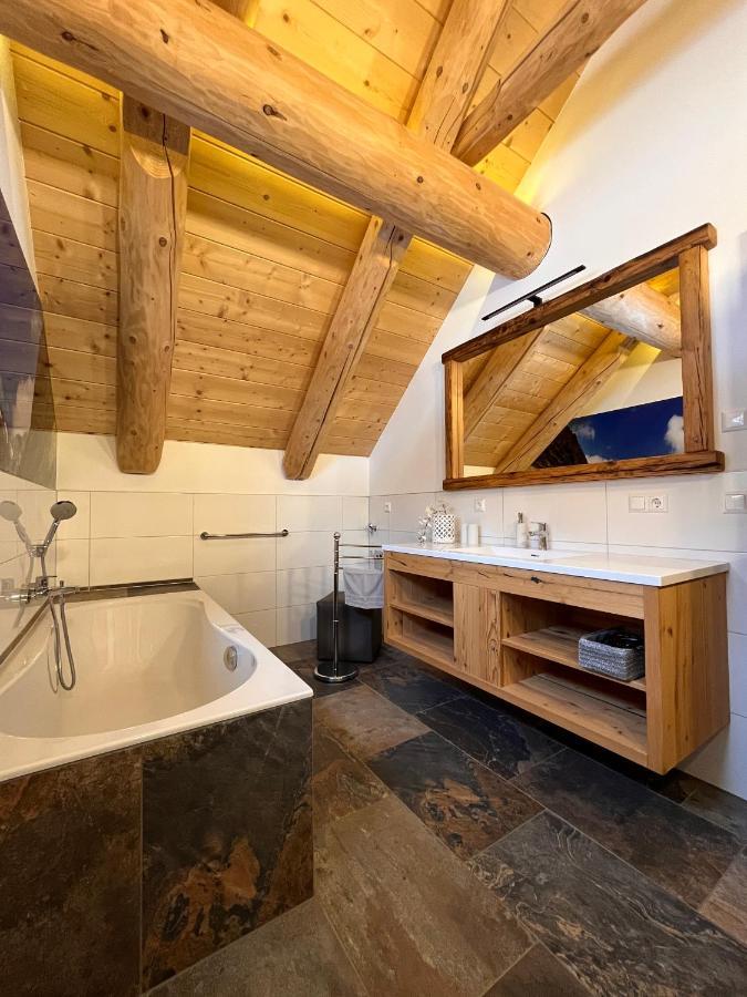 Almzauber Chalets - Haus Enzian Inkl Infrarotliegen Hochrindl Luaran gambar
